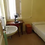 Moratin Πανσιόν