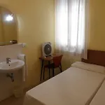 Πανσιόν Moratin *